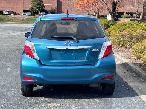 Used 2014 Toyota Yaris L image 4