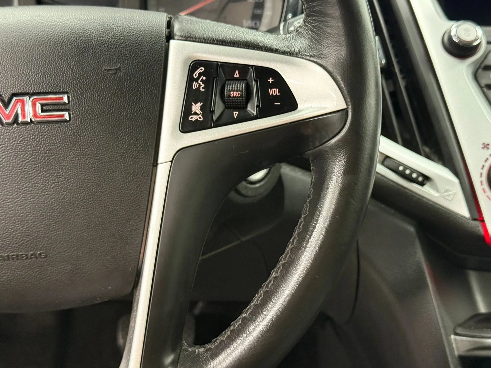 Used 2016 GMC Terrain SLT w/ Open Road Package AWD/4WD image 29