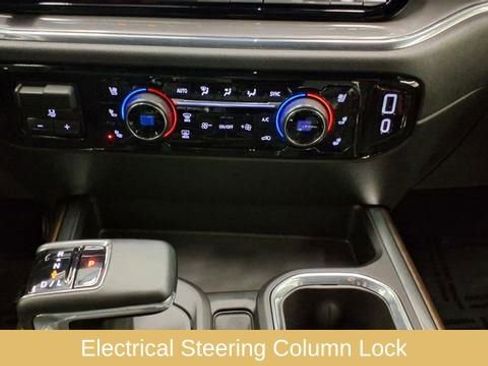 Used 2023 Chevrolet Silverado 1500 High Country w/ Technology Package image 31