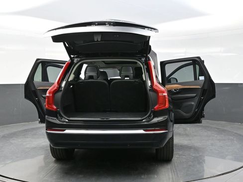 Used 2023 Volvo XC90 B6 Plus AWD/4WD image 42
