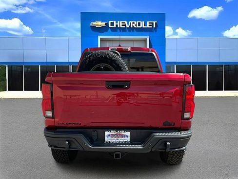 Used 2025 Chevrolet Colorado ZR2 w/ ZR2 Bison Edition image 4