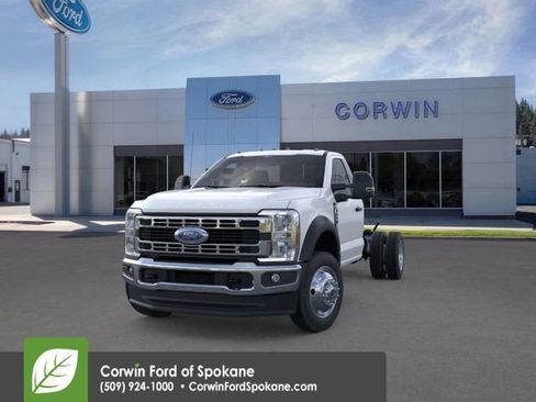 New 2025 Ford F550 4x4 Regular Cab Super Duty w/ XL Chrome Package image 4