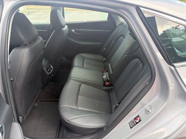 Used 2023 Hyundai Sonata Limited FWD image 9