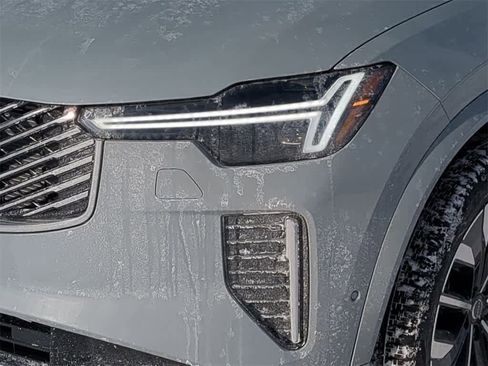 New 2026 Volvo XC90 B6 Plus w/ Protection Package Premier image 10