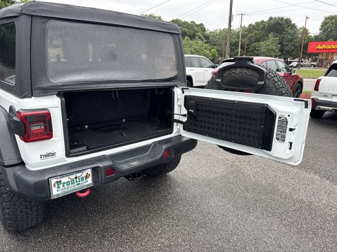 Used 2018 Jeep Wrangler Rubicon AWD/4WD image 31