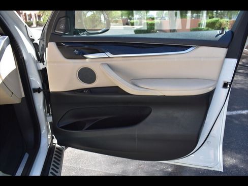 Used 2016 BMW X5 xDrive40e AWD/4WD image 35
