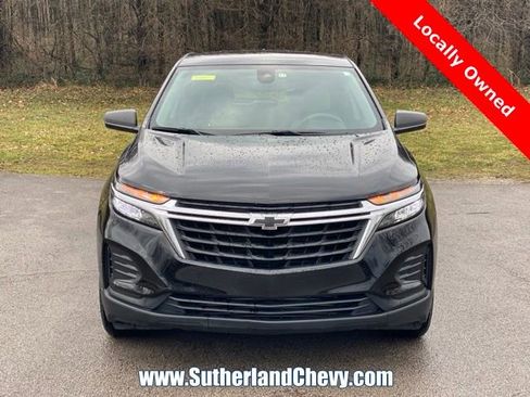 Used 2022 Chevrolet Equinox LS image 2