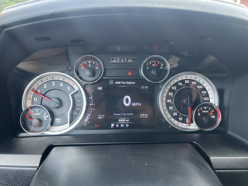 Used 2015 RAM 1500 Laramie AWD/4WD image 10