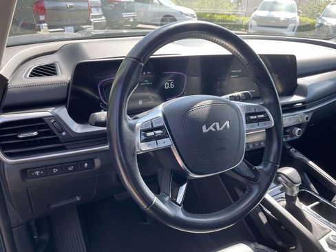 Used 2025 Kia Telluride S AWD/4WD image 19