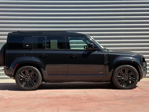 Used 2020 Land Rover Defender 110 X AWD/4WD image 7