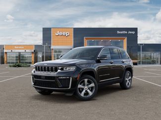 New 2026 Jeep Grand Cherokee Limited w/ Trailer Tow Package AWD/4WD 360° Tour