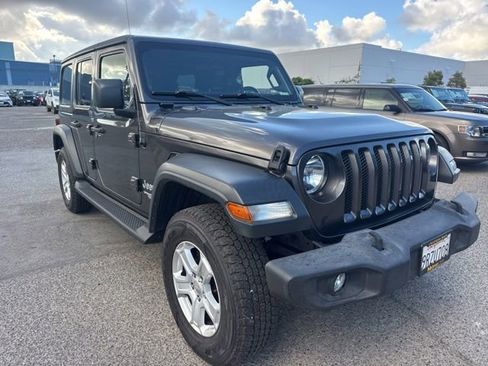 Used 2020 Jeep Wrangler Unlimited Sport S AWD/4WD image 3