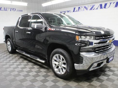 Used 2021 Chevrolet Silverado 1500 LTZ w/ Z71 Off-Road Package AWD/4WD image 3