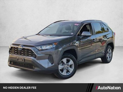 Used 2022 Toyota RAV4 LE AWD/4WD image 1