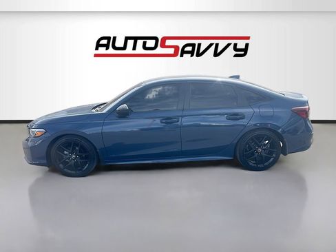 Used 2025 Honda Civic Sport image 4