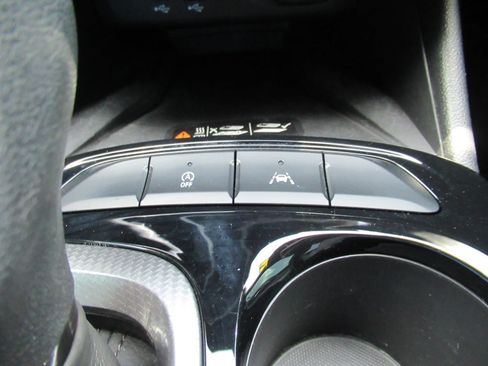 Used 2024 Buick Envista Avenir FWD image 26