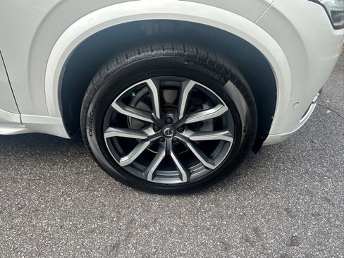 Used 2017 Volvo XC90 T6 Momentum w/ Vision Package image 10