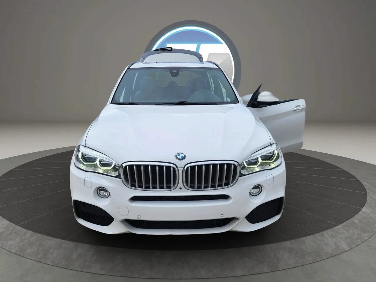 Used 2015 BMW X5 xDrive50i AWD/4WD image 9