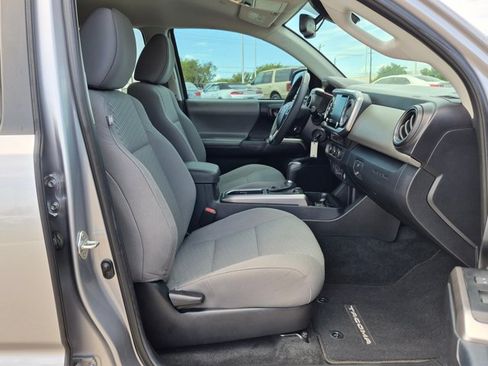 Used 2021 Toyota Tacoma SR5 RWD image 20