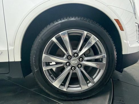 Used 2020 Cadillac XT5 Premium Luxury FWD image 9