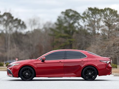 Used 2021 Toyota Camry XSE w/ Navigation Package image 8