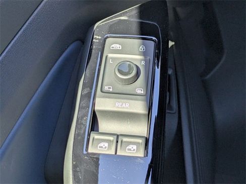 New 2025 Volkswagen ID.4 Pro S Plus image 26