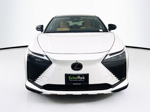 Used 2023 Lexus RZ 450e Premium w/ Technology Package image 2