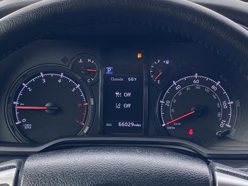 Certified 2024 Toyota 4Runner SR5 AWD/4WD image 20