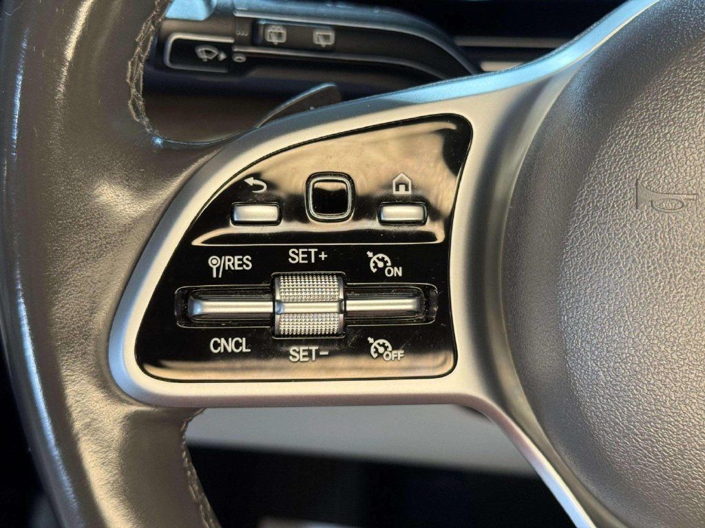 Used 2020 Mercedes-Benz GLE 350 4MATIC image 11