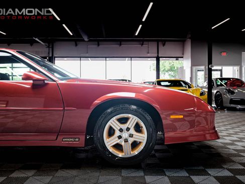 Used 1989 Chevrolet Camaro IROC-Z RWD image 25