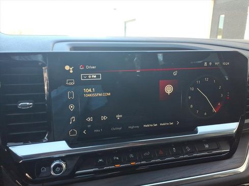 Used 2024 GMC Sierra 1500 SLT image 10