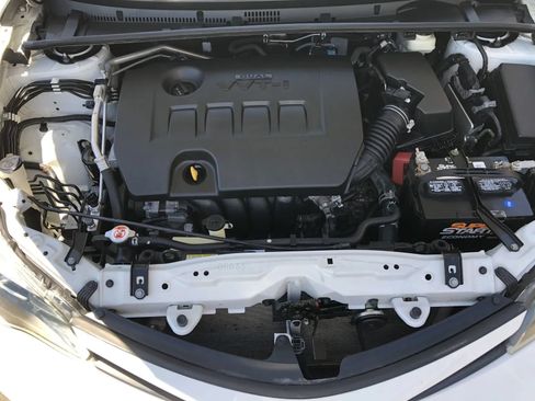 Used 2018 Toyota Corolla SE w/ Carpet Mat Package (TMS) FWD image 32