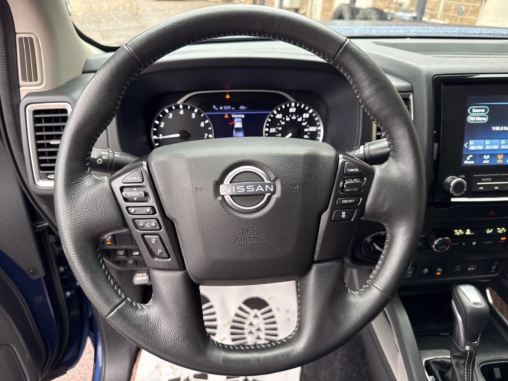 Used 2022 Nissan Frontier SV w/ SV Premium Package AWD/4WD image 15