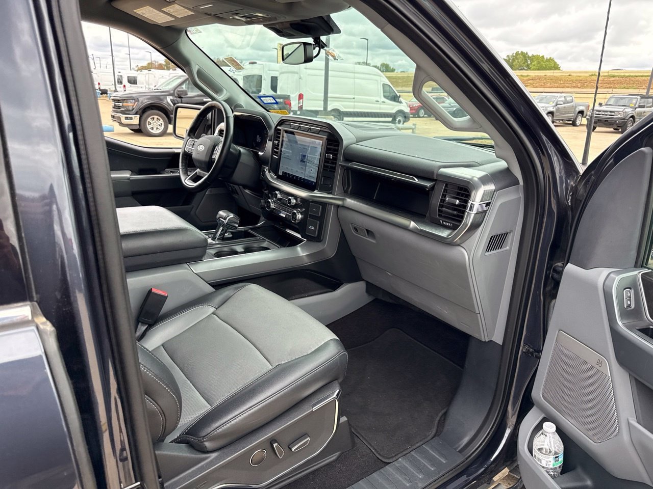 Used 2021 Ford F150 Lariat w/ Equipment Group 502A High AWD/4WD image 14