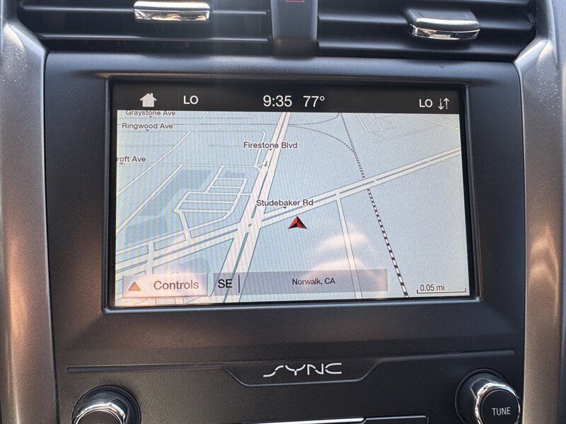 Used 2019 Ford Fusion SE FWD image 44