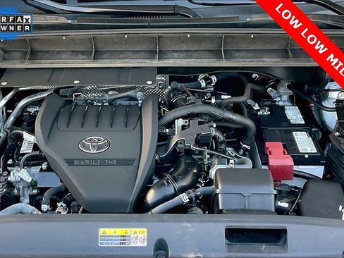 Used 2023 Toyota Highlander Limited image 9