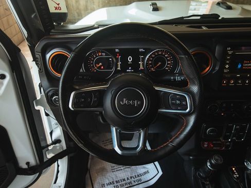 Used 2023 Jeep Gladiator Mojave w/ Cold Weather Group image 45