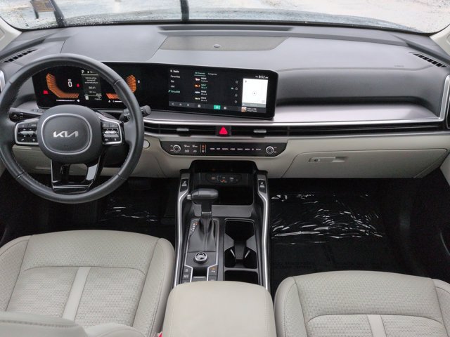 Used 2024 Kia Sorento S w/ Panoramic Sunroof Package FWD image 15