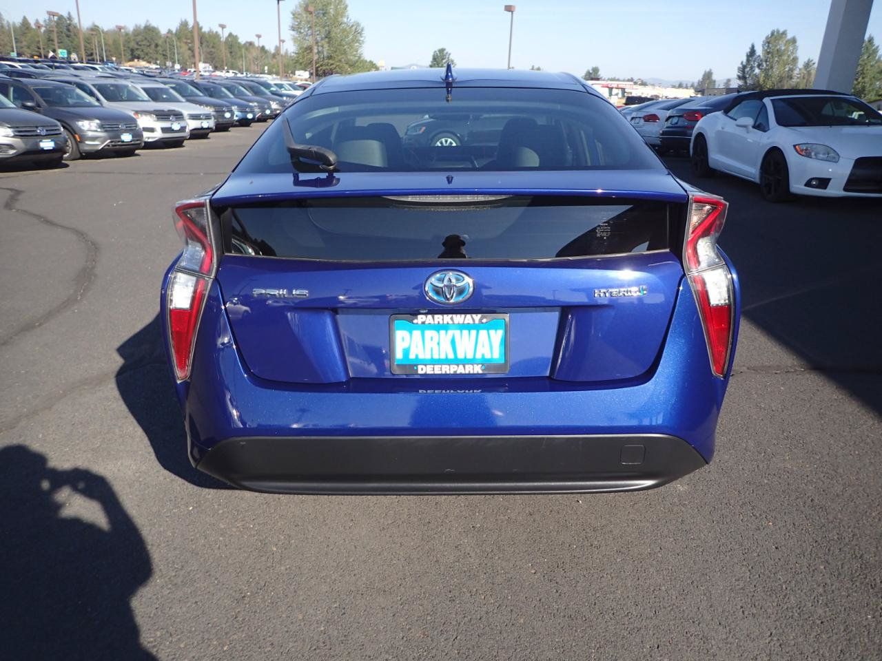 Used 2016 Toyota Prius Four FWD image 4