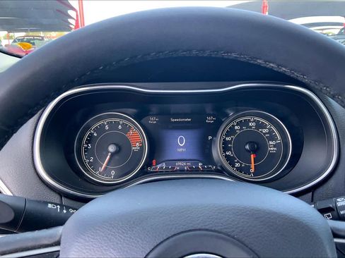 Used 2022 Jeep Cherokee Limited AWD/4WD image 26