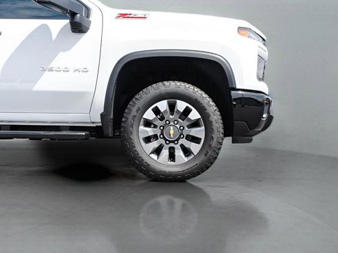 New 2026 Chevrolet Silverado 2500 Custom w/ Custom Value Package AWD/4WD image 7