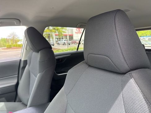 Used 2025 Toyota RAV4 LE image 8