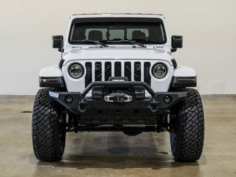 Used 2023 Jeep Gladiator Sport image 2