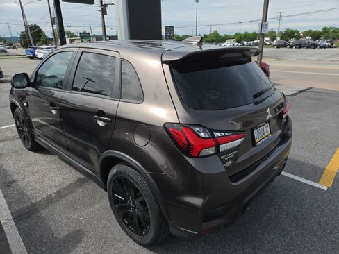 Used 2022 Mitsubishi Outlander Sport LE FWD image 6