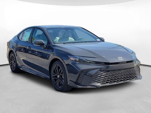 New 2026 Toyota Camry SE w/ Convenience Package image 3