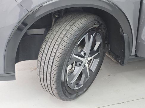 Certified 2024 Honda HR-V EX-L image 32