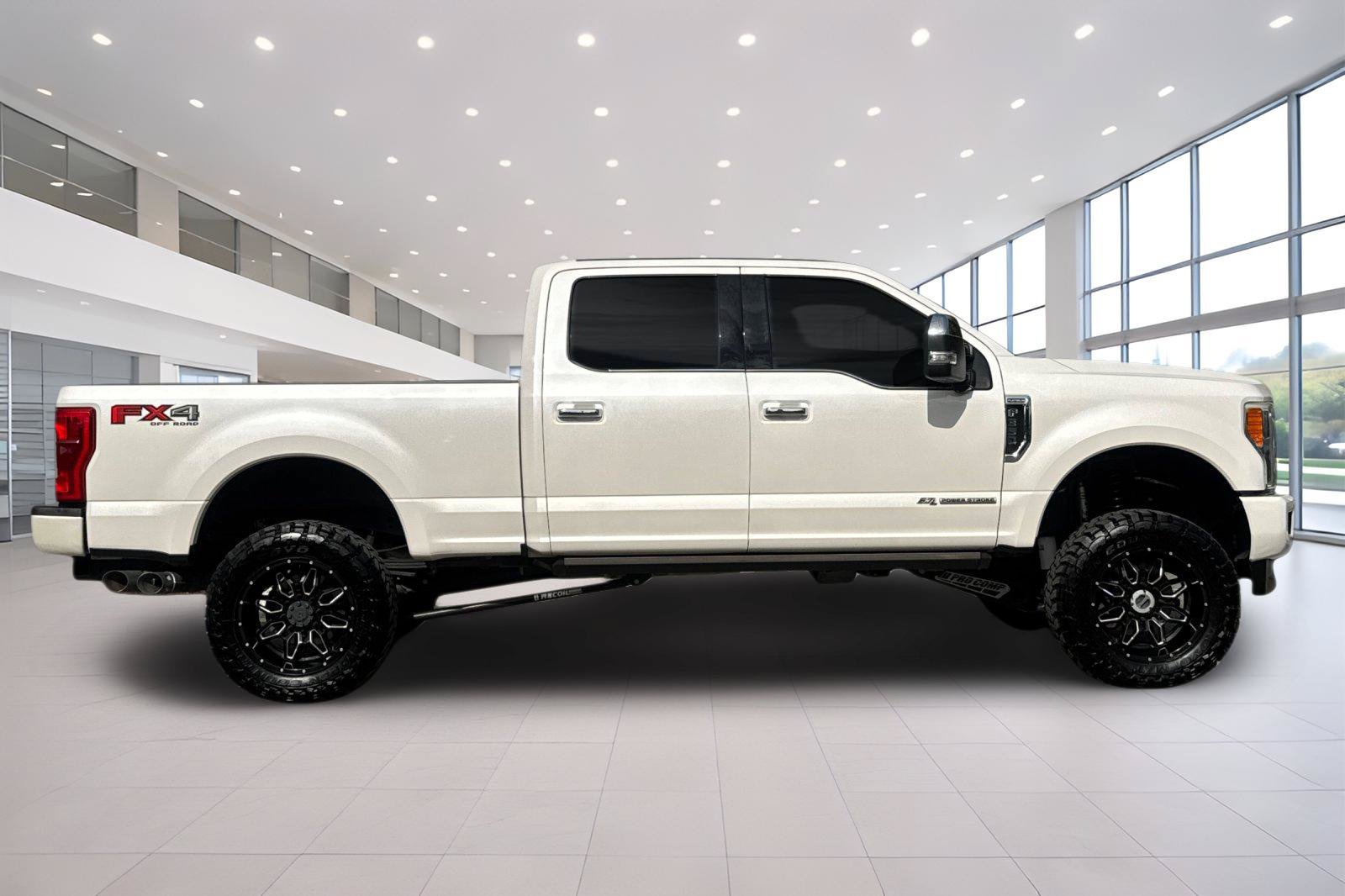 Used 2018 Ford F350 Platinum w/ Platinum Ultimate Package AWD/4WD image 3