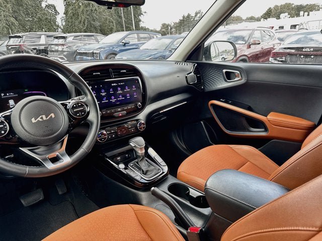 Certified 2025 Kia Soul EX FWD image 23