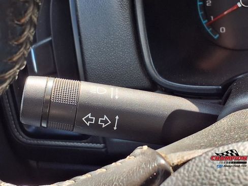 Used 2019 GMC Canyon SLE w/ Elevation Edition image 20