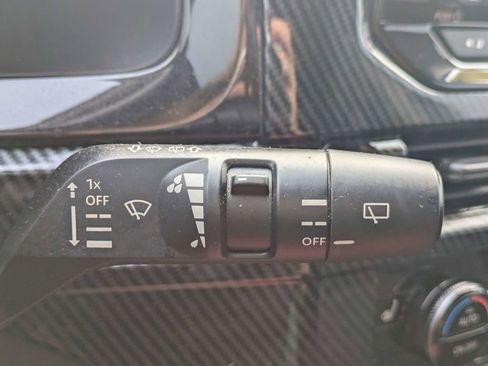 Used 2024 Nissan Pathfinder SV image 28